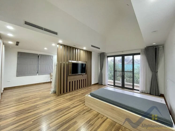 Xem ảnh 15: Ảnh 15: Căn biệt thự đơn lập cho thuê tại Vinhome Riverside đủ đồ