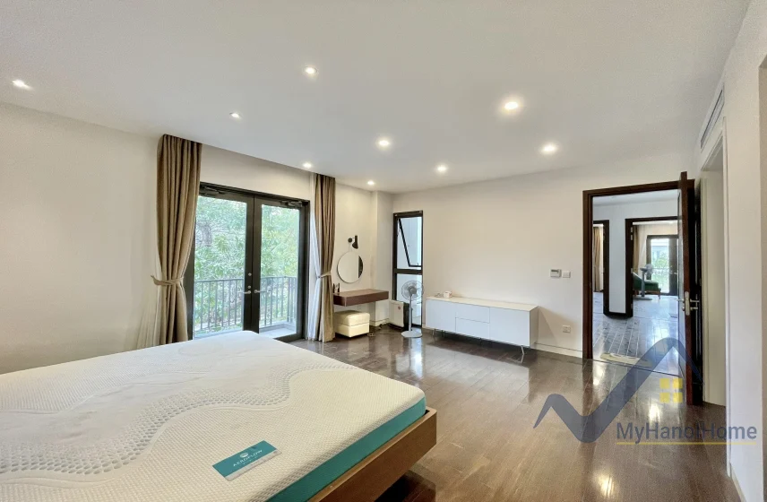 Xem ảnh 5: Ảnh 5: Cần cho thuê biệt thự đơn lập Vinhomes Riverside đầy đủ nội thất