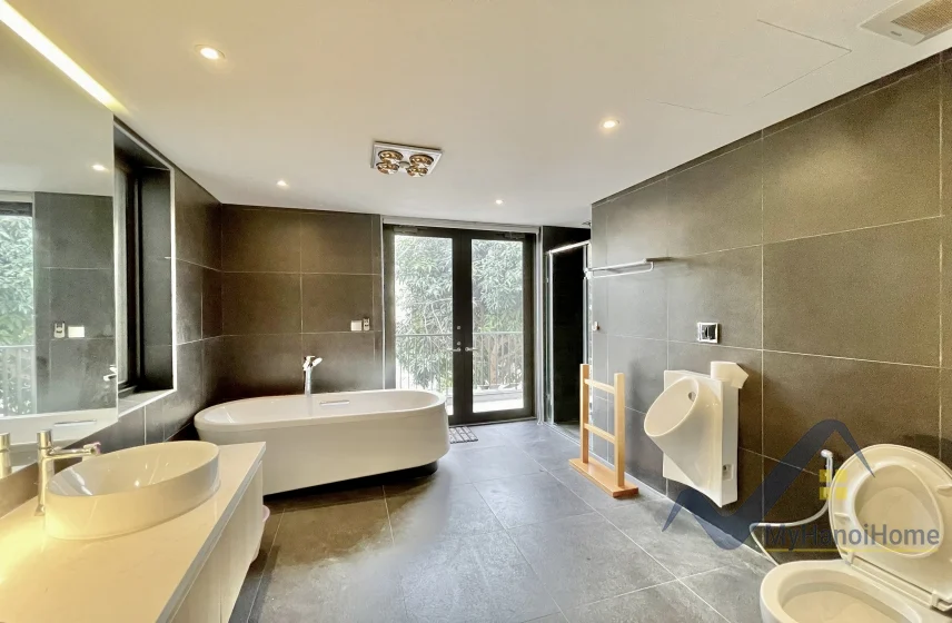 Xem ảnh 6: Ảnh 6: Cần cho thuê biệt thự đơn lập Vinhomes Riverside đầy đủ nội thất