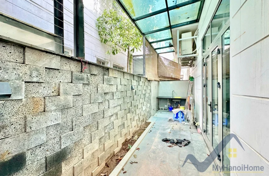 Xem ảnh 15: Ảnh 15: Cần cho thuê biệt thự song lập Harmony Long Biên, có thang máy 4PN