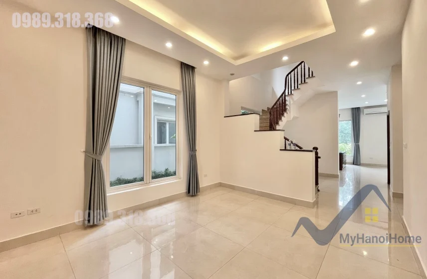Xem ảnh 2: Ảnh 2: Cần cho thuê biệt thự song lập Vinhomes Riverside không đồ 4PN