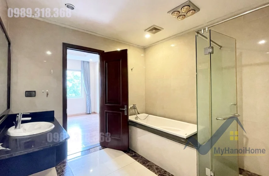 Xem ảnh 4: Ảnh 4: Cần cho thuê biệt thự song lập Vinhomes Riverside không đồ 4PN