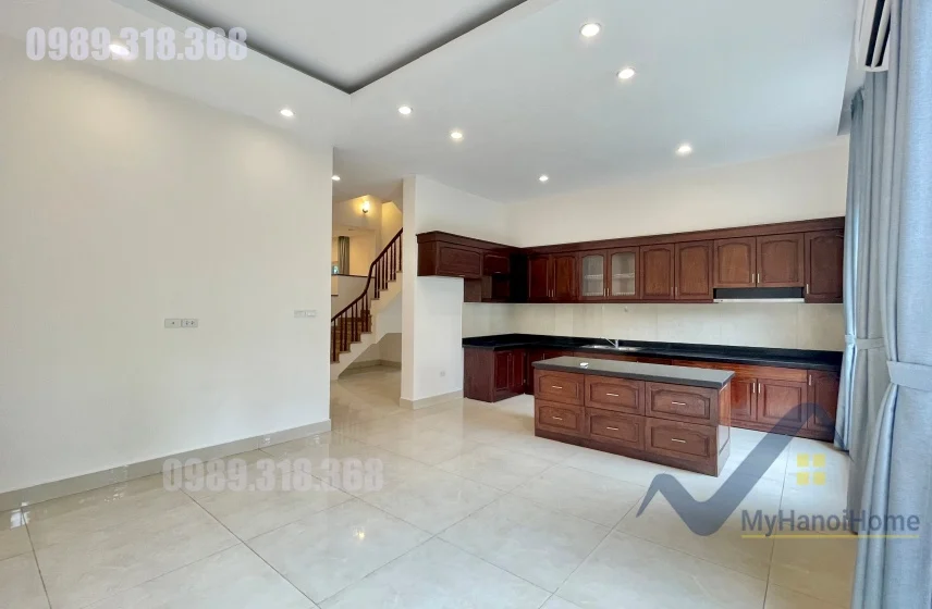 Xem ảnh 14: Ảnh 14: Cần cho thuê biệt thự song lập Vinhomes Riverside không đồ 4PN