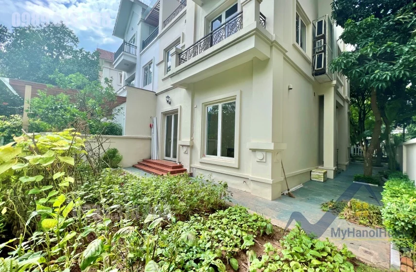 Xem ảnh 15: Ảnh 15: Cần cho thuê biệt thự song lập Vinhomes Riverside không đồ 4PN