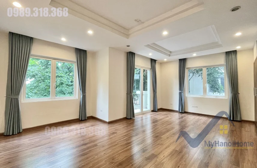 Xem ảnh 16: Ảnh 16: Cần cho thuê biệt thự song lập Vinhomes Riverside không đồ 4PN