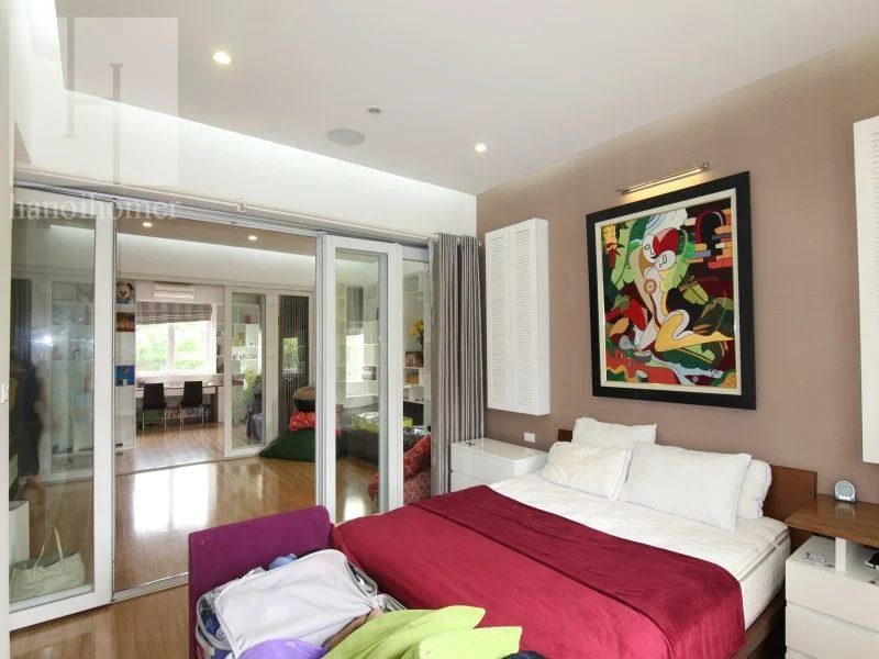 Xem ảnh 2: Ảnh 2: Cần cho thuê biệt thự Vinhome Riverside gần Almaz đủ đồ