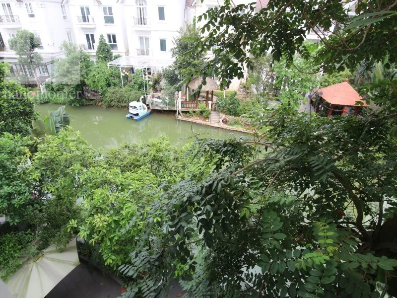 Xem ảnh 6: Ảnh 6: Cần cho thuê biệt thự Vinhome Riverside gần Almaz đủ đồ