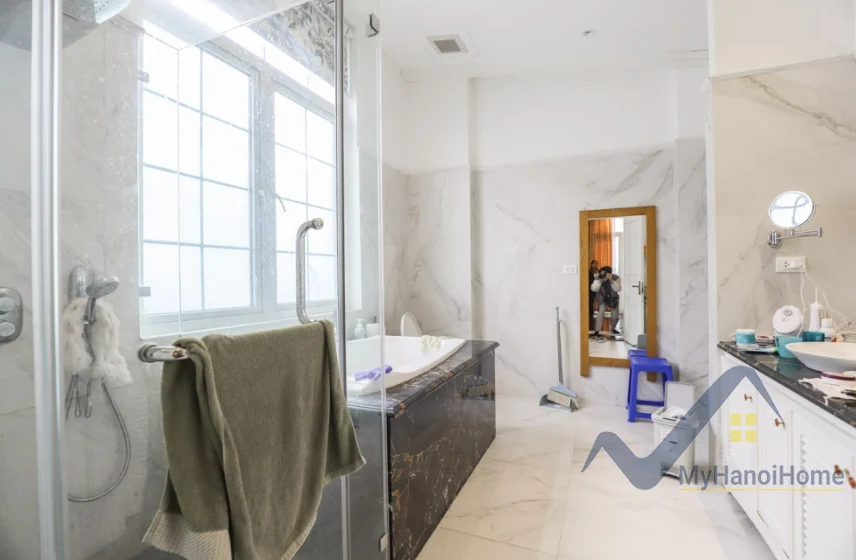 Xem ảnh 5: Ảnh 5: Cần cho thuê biệt thự Vinhomes Riverside, có thang máy full nội thất