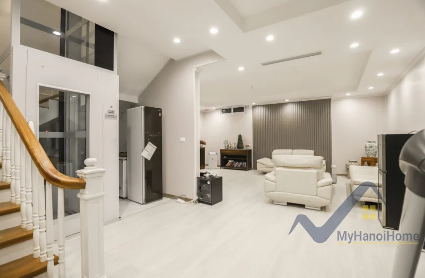 Xem ảnh 16: Ảnh 16: Cần cho thuê biệt thự Vinhomes Riverside, có thang máy full nội thất