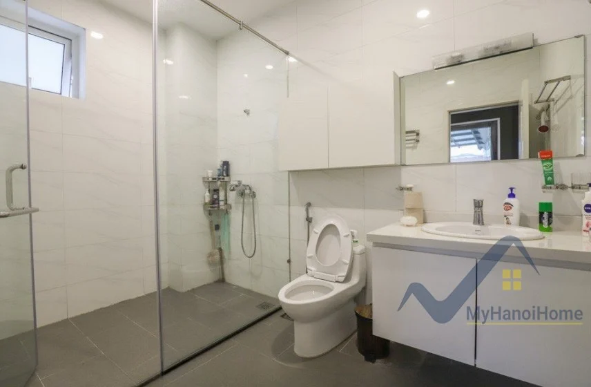 Xem ảnh 10: Ảnh 10: Cần cho thuê biệt thự Vinhomes Riverside đơn lập sân vườn rộng