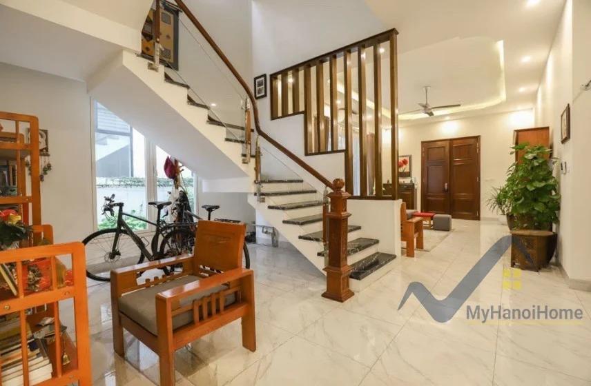 Xem ảnh 13: Ảnh 13: Cần cho thuê biệt thự Vinhomes Riverside đơn lập sân vườn rộng