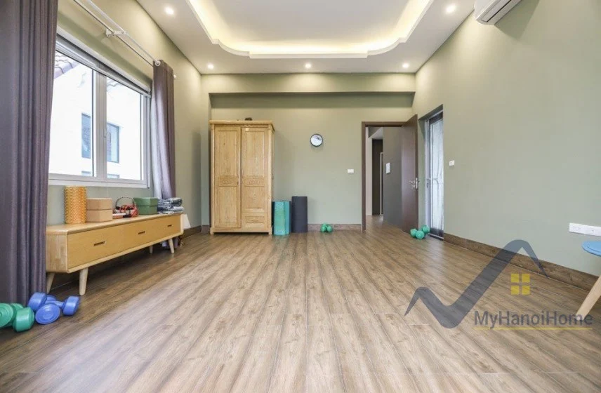 Xem ảnh 15: Ảnh 15: Cần cho thuê biệt thự Vinhomes Riverside đơn lập sân vườn rộng