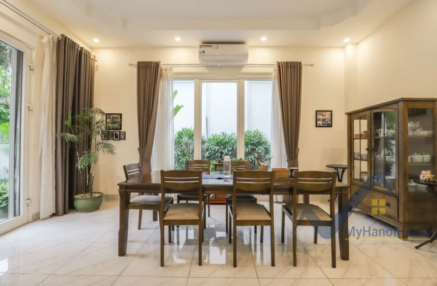 Xem ảnh 20: Ảnh 20: Cần cho thuê biệt thự Vinhomes Riverside đơn lập sân vườn rộng