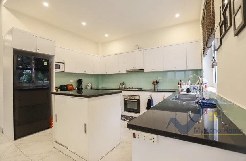 Xem ảnh 24: Ảnh 24: Cần cho thuê biệt thự Vinhomes Riverside đơn lập sân vườn rộng
