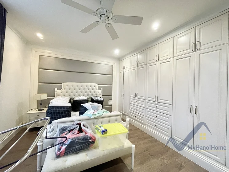 Xem ảnh 5: Ảnh 5: Cần cho thuê biệt thự Vinhomes Riverside gần BIS full nội thất