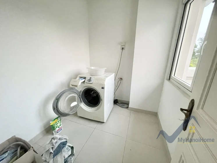 Xem ảnh 7: Ảnh 7: Cần cho thuê biệt thự Vinhomes Riverside gần BIS full nội thất