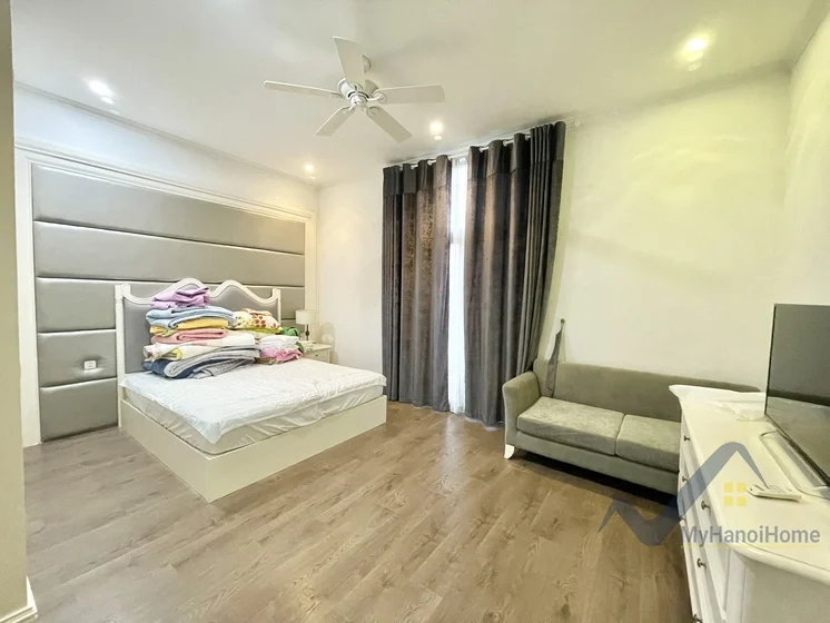 Xem ảnh 14: Ảnh 14: Cần cho thuê biệt thự Vinhomes Riverside gần BIS full nội thất