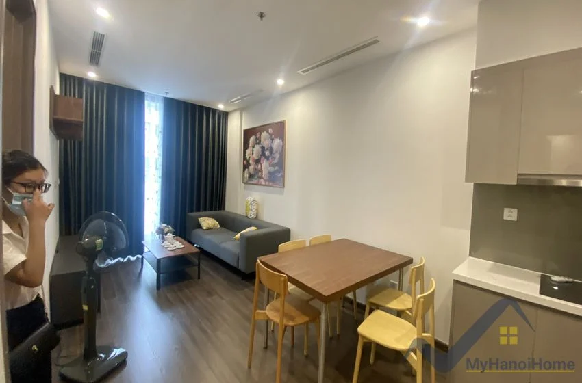 Xem ảnh 2: Ảnh 2: Căn hộ 2PN 2WC cho thuê Vinhomes Symphony Long Biên