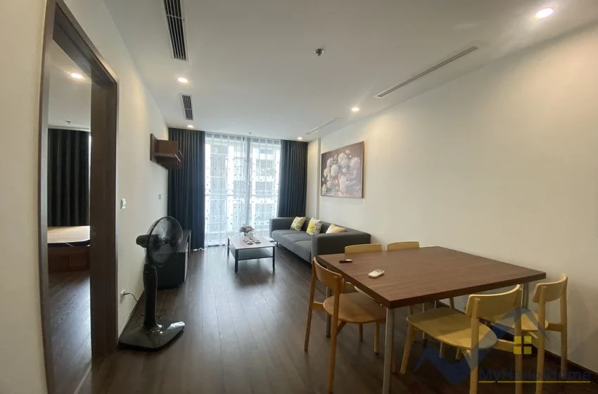 Xem ảnh 7: Ảnh 7: Căn hộ 2PN 2WC cho thuê Vinhomes Symphony Long Biên