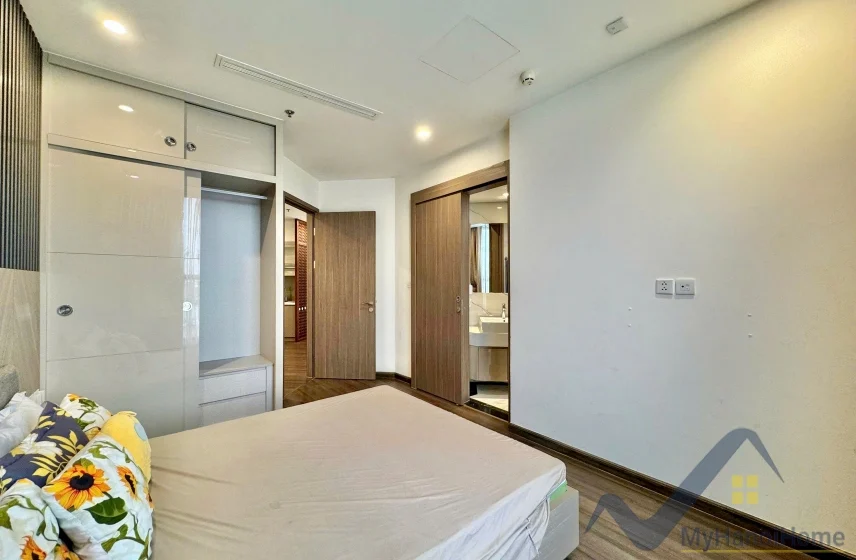Xem ảnh 17: Ảnh 17: Căn hộ 3PN đủ đồ cho thuê tại CC Vinhomes Symphony