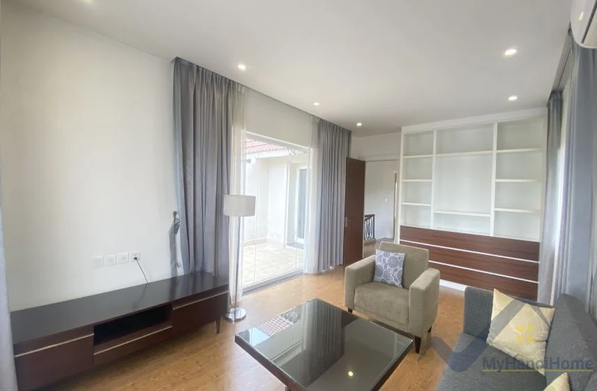 Xem ảnh 8: Ảnh 8: Cần thuê biệt thự Hoa Sữa Vinhomes Riverside gần sân Golf