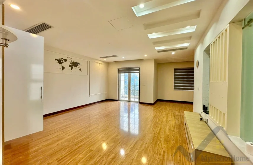 Xem ảnh 3: Ảnh 3: Cần thuê biệt thự Vinhomes Riverside Long Biên, 4PN có thang máy