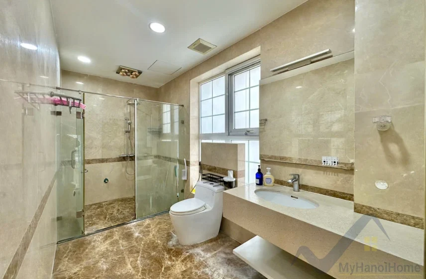 Xem ảnh 9: Ảnh 9: Cần thuê biệt thự Vinhomes Riverside Long Biên, 4PN có thang máy
