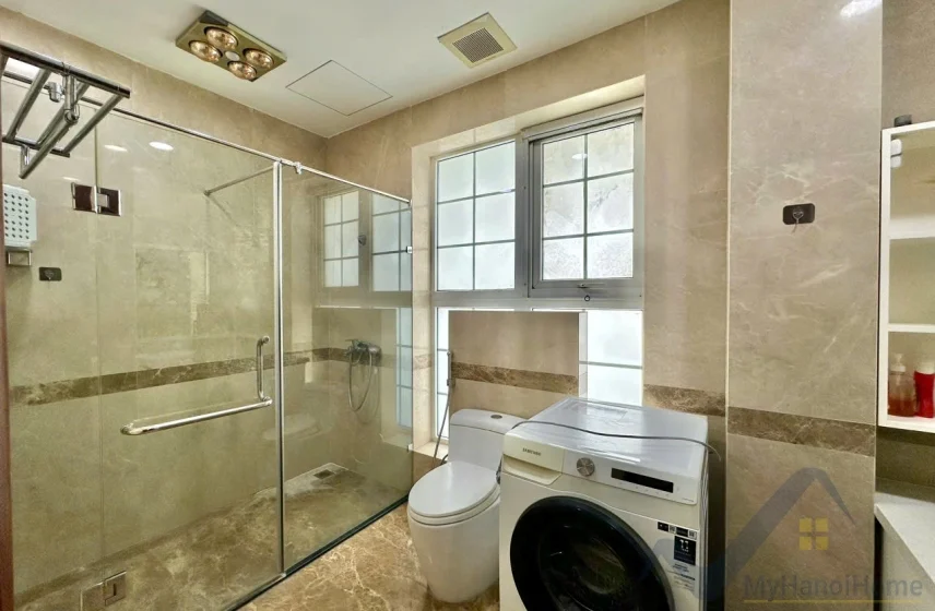 Xem ảnh 17: Ảnh 17: Cần thuê biệt thự Vinhomes Riverside Long Biên, 4PN có thang máy