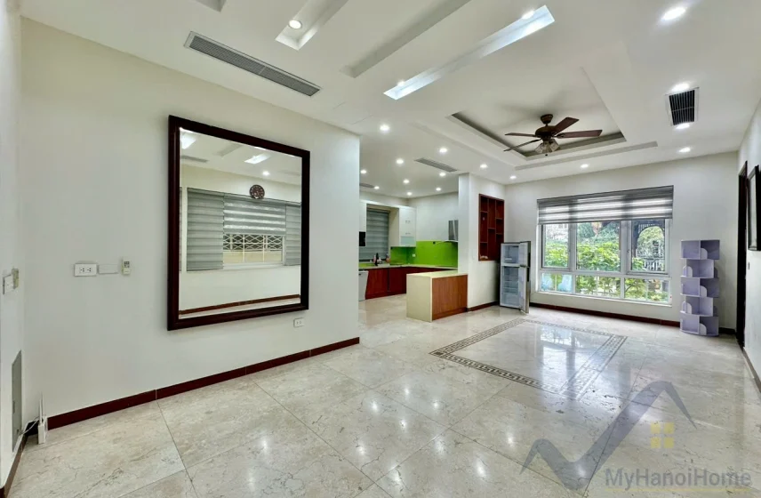 Xem ảnh 21: Ảnh 21: Cần thuê biệt thự Vinhomes Riverside Long Biên, 4PN có thang máy