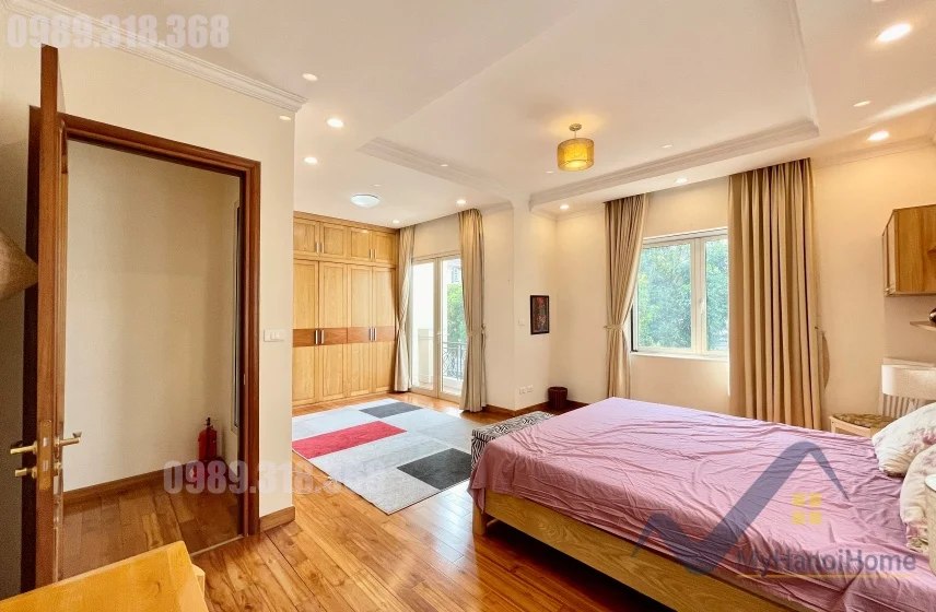 Xem ảnh 3: Ảnh 3: Chính chủ cho thuê biệt thự Vinhome Riverside gần BIS full