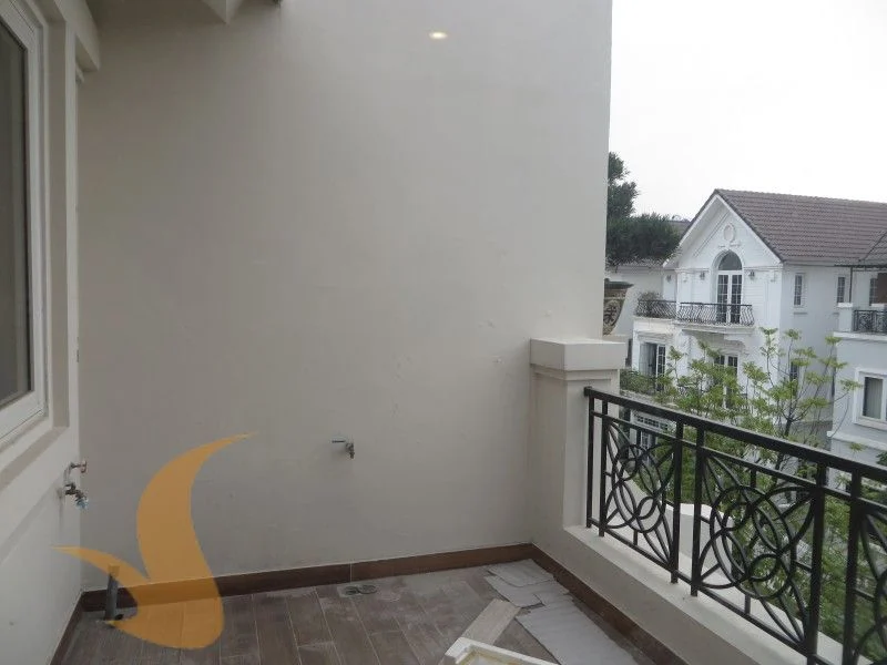 Xem ảnh 4: Ảnh 4: Cho thuê biệt thự Anh Đào Vinhomes Riverside đã hoàn thiện