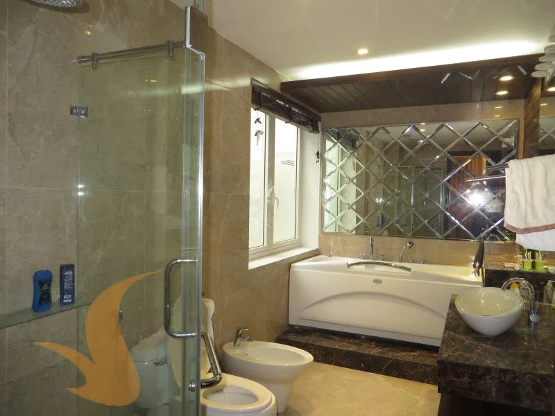 Xem ảnh 12: Ảnh 12: Cho thuê biệt thự Anh Đào Vinhomes Riverside đã hoàn thiện