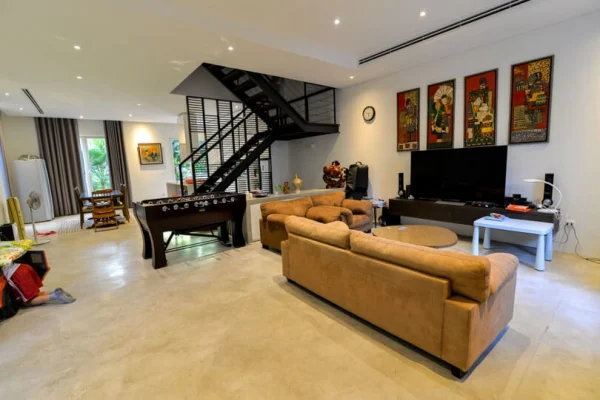 Xem ảnh 2: Ảnh 2: Cho thuê biệt thự Bằng Lăng Vinhomes Riverside đủ đồ 4PN