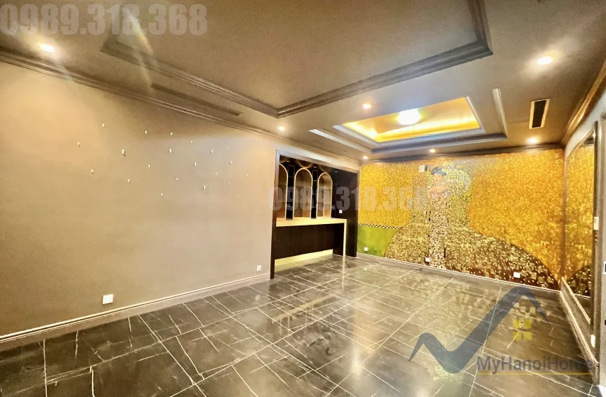 Xem ảnh 28: Ảnh 28: Cho thuê biệt thự căn góc Vinhomes Riverside có thang máy