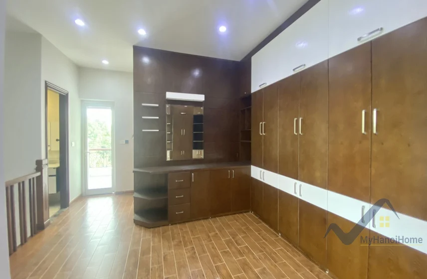 Xem ảnh 4: Ảnh 4: Cho thuê biệt thự đơn lập Vinhomes Riverside có tầng hầm