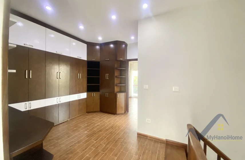 Xem ảnh 5: Ảnh 5: Cho thuê biệt thự đơn lập Vinhomes Riverside có tầng hầm