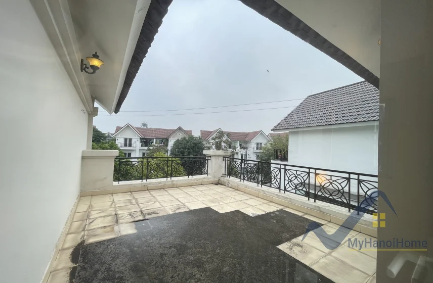 Xem ảnh 12: Ảnh 12: Cho thuê biệt thự đơn lập Vinhomes Riverside vườn rộng đủ đồ
