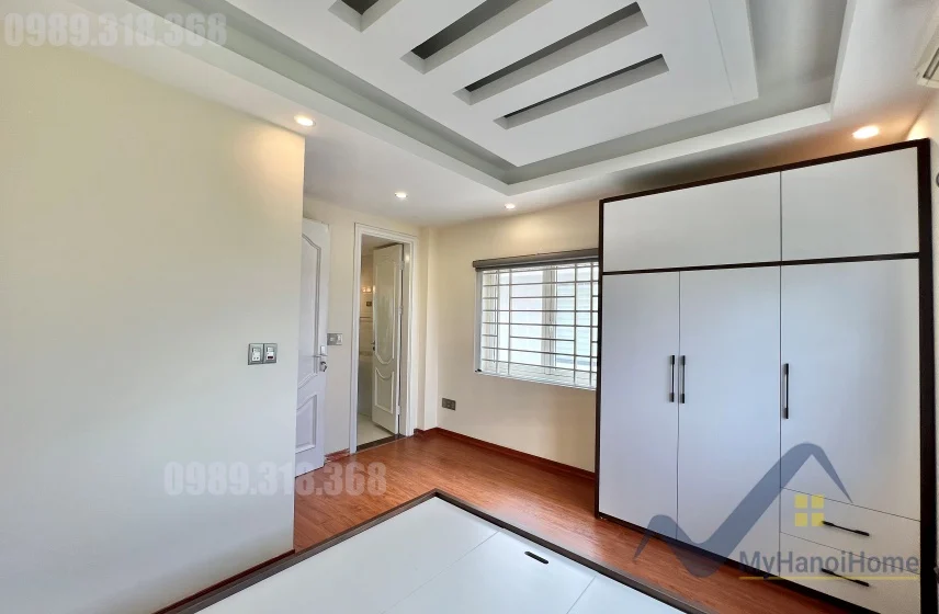 Xem ảnh 10: Ảnh 10: Cho thuê biệt thự Hoa Sữa Vinhomes Riverside 4PN đủ đồ
