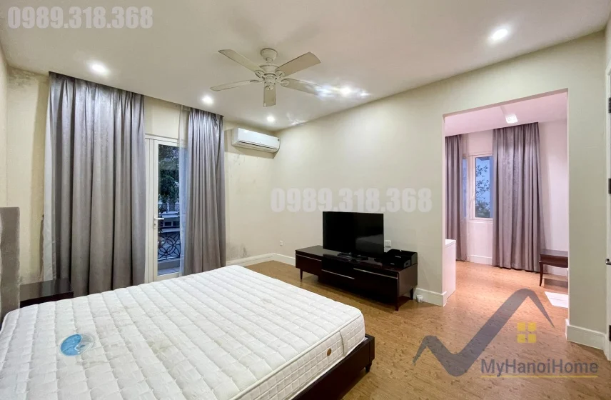 Xem ảnh 7: Ảnh 7: Cho thuê biệt thự Hoa Sữa Vinhomes Riverside căn song lập