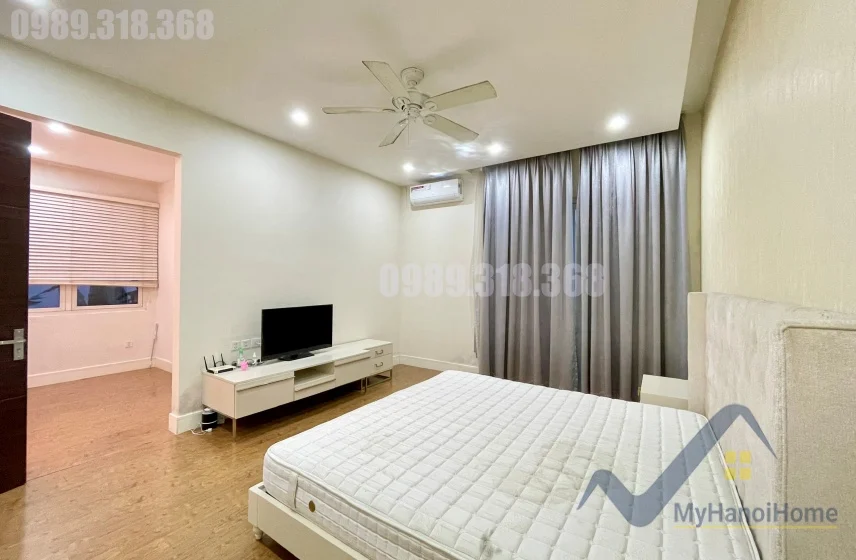 Xem ảnh 24: Ảnh 24: Cho thuê biệt thự Hoa Sữa Vinhomes Riverside căn song lập
