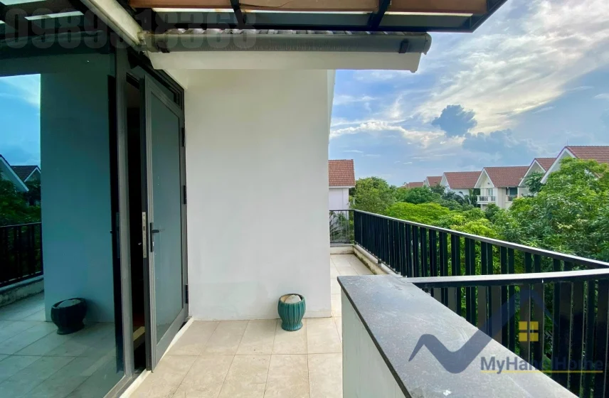 Xem ảnh 11: Ảnh 11: Cho thuê biệt thự Hoa Sữa Vinhomes Riverside đã hoàn thiện nội thất