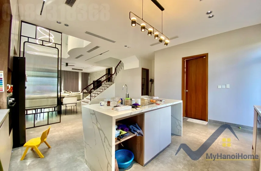 Xem ảnh 19: Ảnh 19: Cho thuê biệt thự Hoa Sữa Vinhomes Riverside đã hoàn thiện nội thất