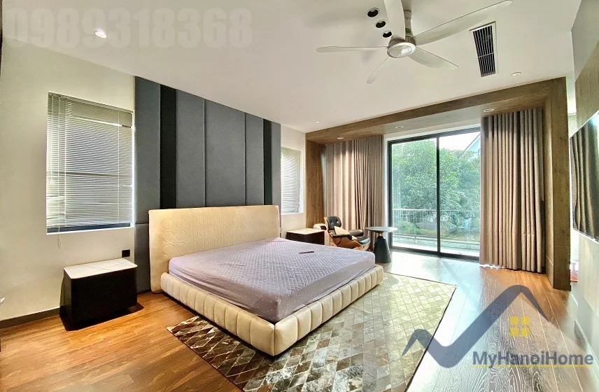 Xem ảnh 23: Ảnh 23: Cho thuê biệt thự Hoa Sữa Vinhomes Riverside đã hoàn thiện nội thất