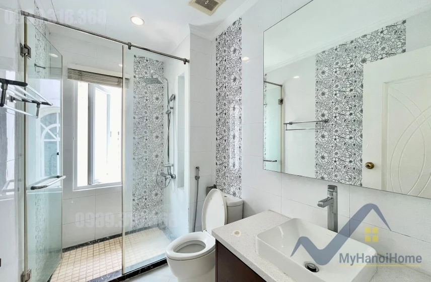 Xem ảnh 19: Ảnh 19: Cho thuê biệt thự Hoa Sữa Vinhomes Riverside full nội thất