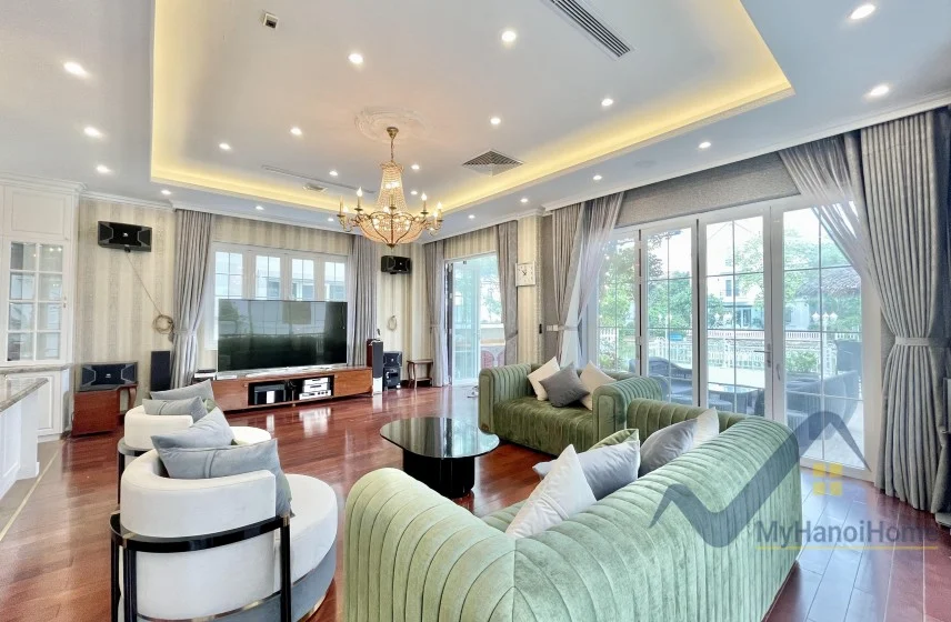 Xem ảnh 27: Ảnh 27: Cho thuê biệt thự Hoa Sữa Vinhomes Riverside gần bể bơi