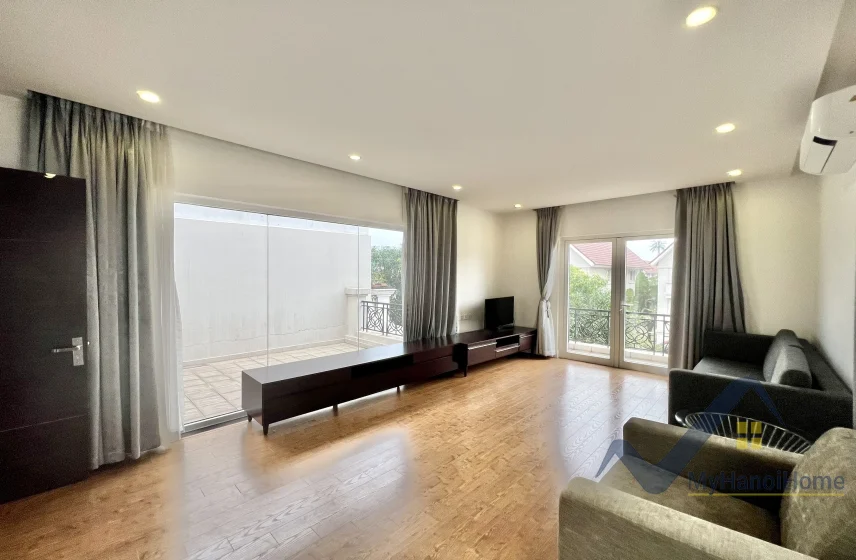 Xem ảnh 15: Ảnh 15: Cho thuê biệt thự Hoa Sữa Vinhomes Riverside, gần BIS, đủ đồ