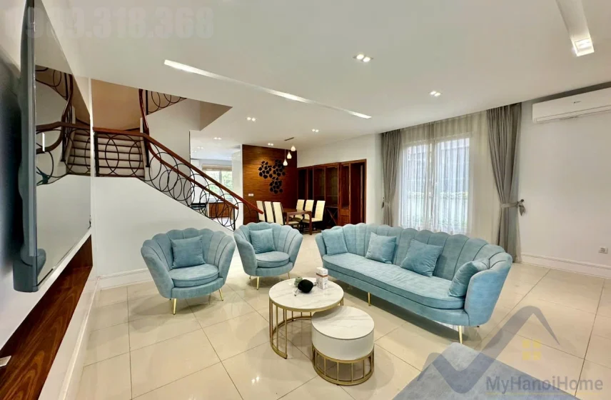 Xem ảnh 13: Ảnh 13: Cho thuê biệt thự song lập Vinhome Riverside, sân vườn full đồ