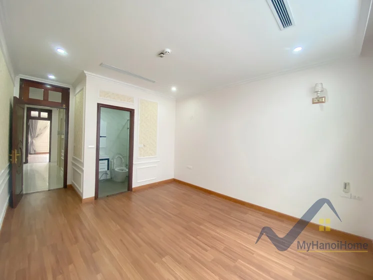 Xem ảnh 5: Ảnh 5: Cho thuê biệt thự Vinhomes Harmony song lập có thang máy