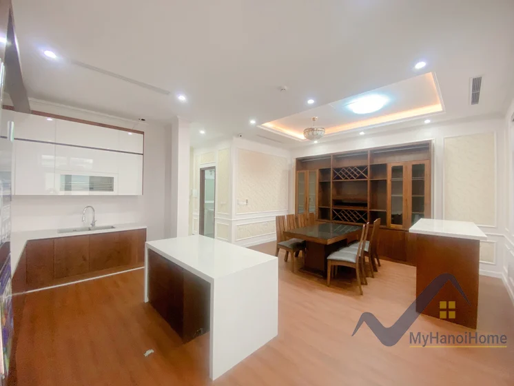 Xem ảnh 16: Ảnh 16: Cho thuê biệt thự Vinhomes Harmony song lập có thang máy