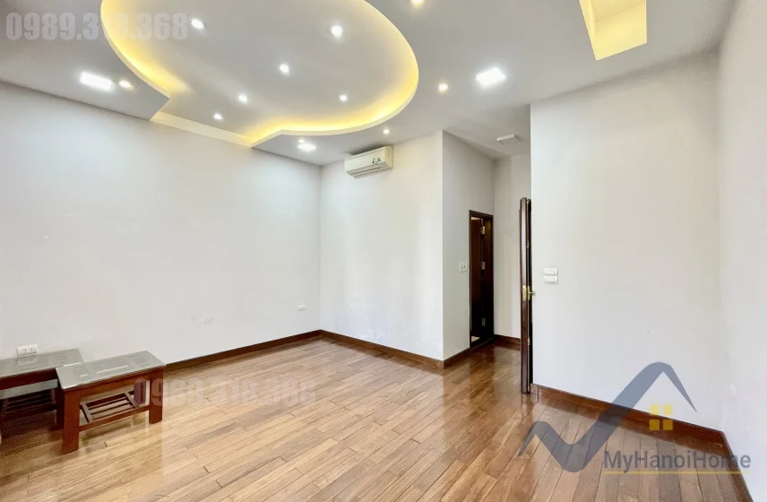Xem ảnh 6: Ảnh 6: Cho thuê biệt thự Vinhomes Riverside Anh Đào full đồ